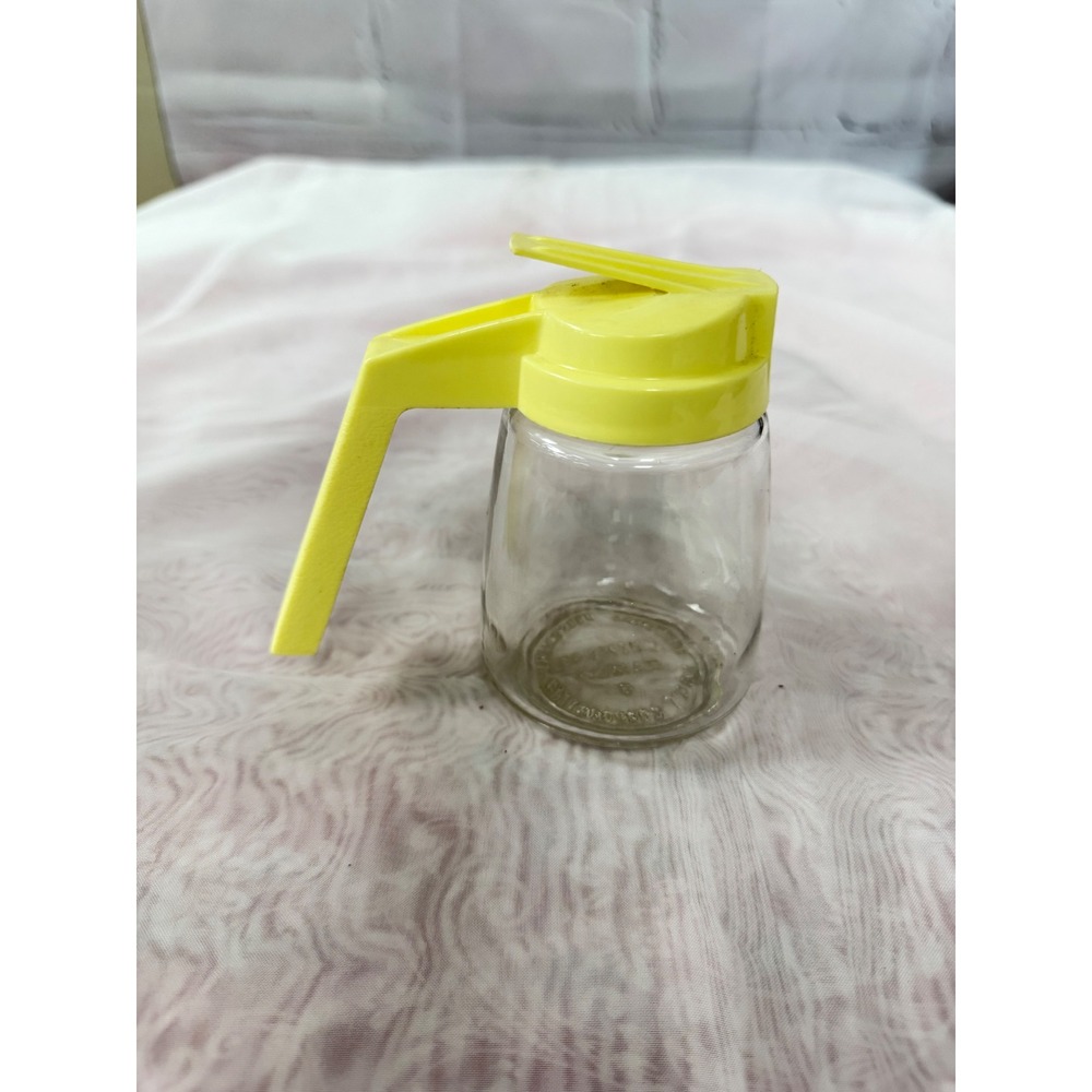Vintage Federal Housewares Syrup Dispenser Yellow Glass Nibot Corp Chicago 45 IL